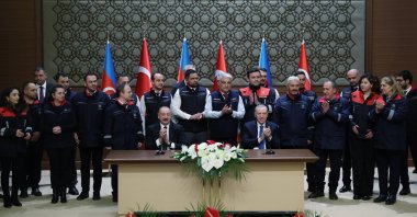 President Recep Tayyip Erdoğan and Azerbaijani President Ilham Aliyev (L) attend a ceremony to launch the Iğdır-Nakhchivan natural gas pipeline, Ankara, Türkiye, March 5, 2025. (AA Photo)