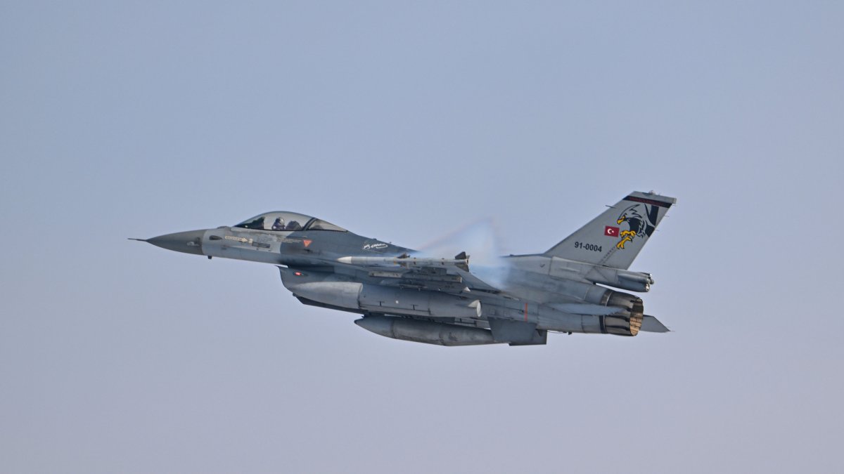 A Turkish fighter jet flies in a military exercise in Kars, eastern Türkiye, Feb. 6, 2025. Türkiye has vowed continuous air strikes against the PKK in Syria and Iraq if the terrorist group refuses to dissolve. (AA Photo)