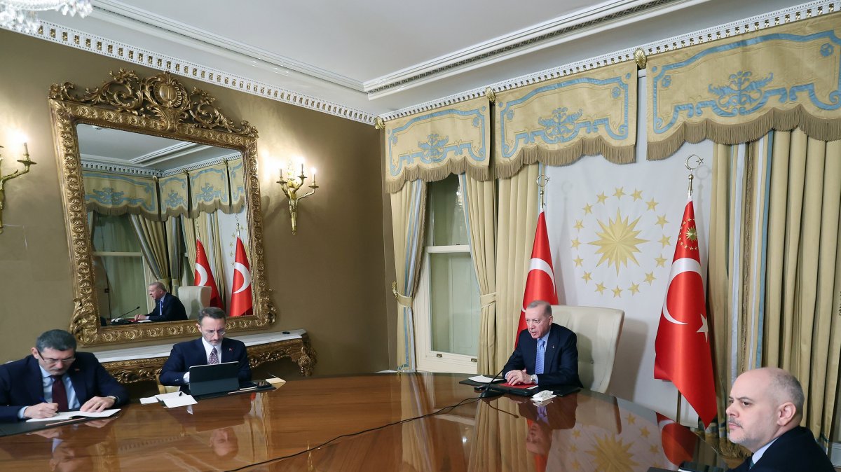 President Recep Tayyip Erdoğan is seen during an online meeting with the EU in Vahdettin mansion, Istanbul, Türkiye, March 8, 2025 (AA Photo)