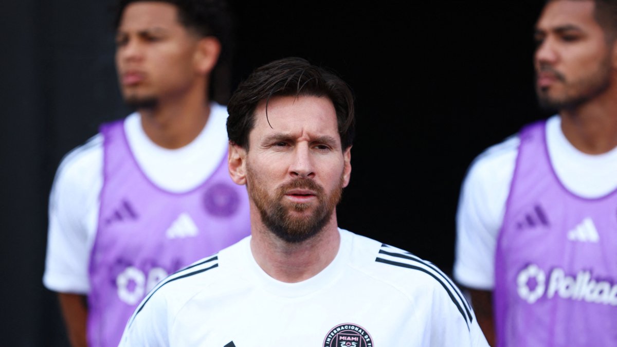Inter Miami&#039;s Lionel Messi looks on before the MLS match against Charlotte FC at Chase Stadium, Fort Lauderdale, U.S., March 9, 2025. (AFP Photo)