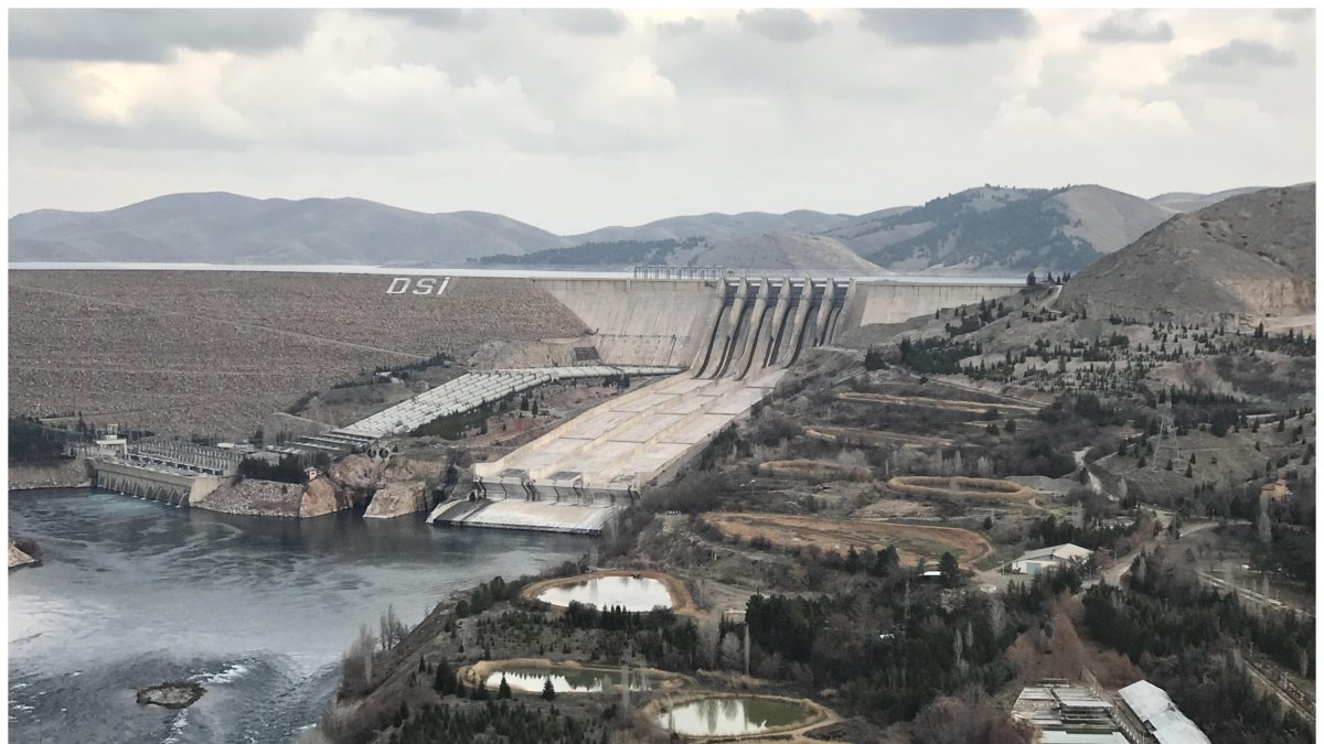 A view of Keban Dam and hydroelectric power plant in the eastern province of Elazığ, Türkiye, Jan. 25, 2021. (AA Photo)