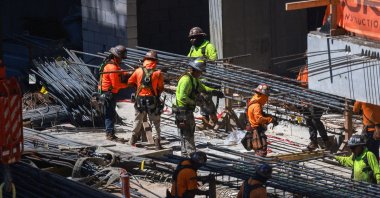 Workers install steel rods at a construction site in Miami, Florida, U.S., March 11, 2025. (Reuters Photo)