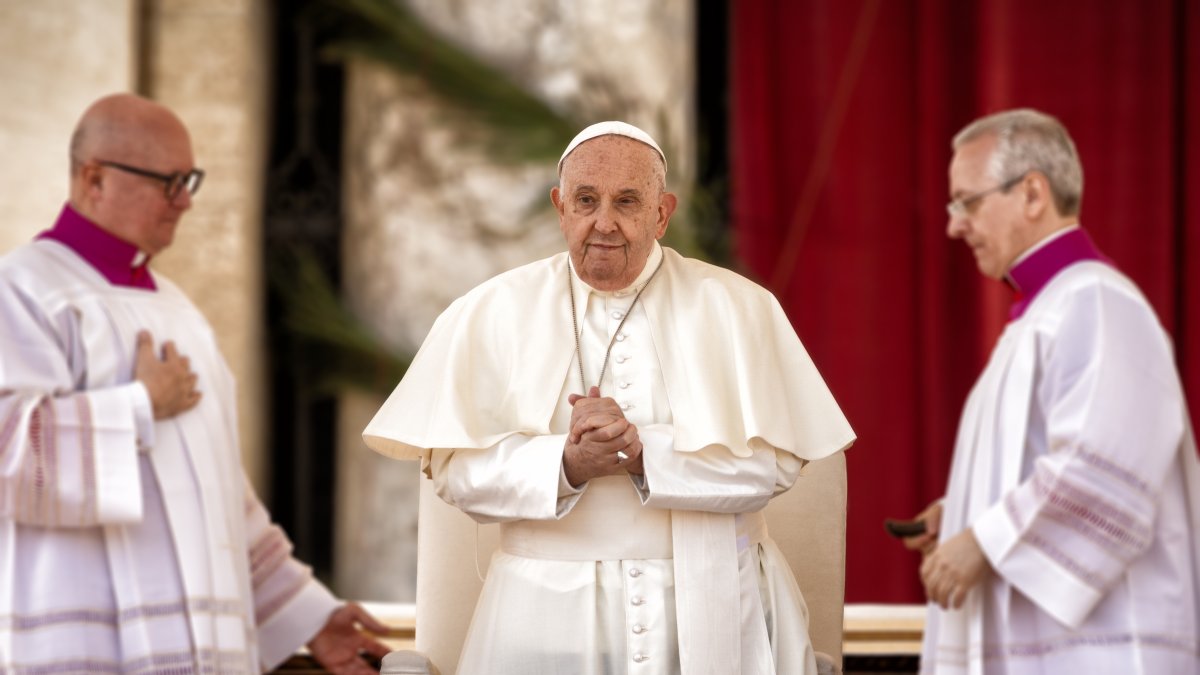 Pope Francis leads Palm Sunday Mass at St. Peter&#039;s Basilica, Vatican City, March 24, 2024. (Shutterstock Photo) 