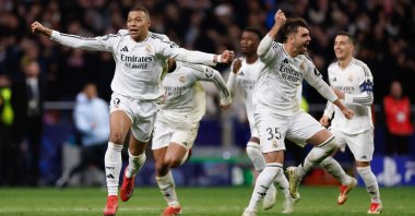 Real Madrid players celebrate after winning in a penalty shootout during the Champions League round of 16 second leg against Atletico Madrid, the Metropolitano, Madrid, Spain, March 12, 2025. (AFP Photo)