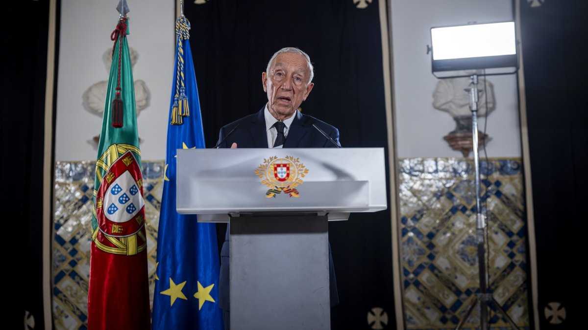 Portuguese President Marcelo Rebelo de Sousa announces the date for the country&#039;s third general election in just over three years, following Parliament&#039;s rejection of a government motion of confidence, Lisbon, Portugal, March 13, 2025. (EPA Photo)