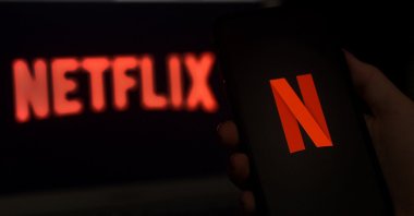 In this photo illustration a computer screen displays the Netflix logo in Arlington, Virginia, U.S., March 31, 2020. (AFP Photo) 