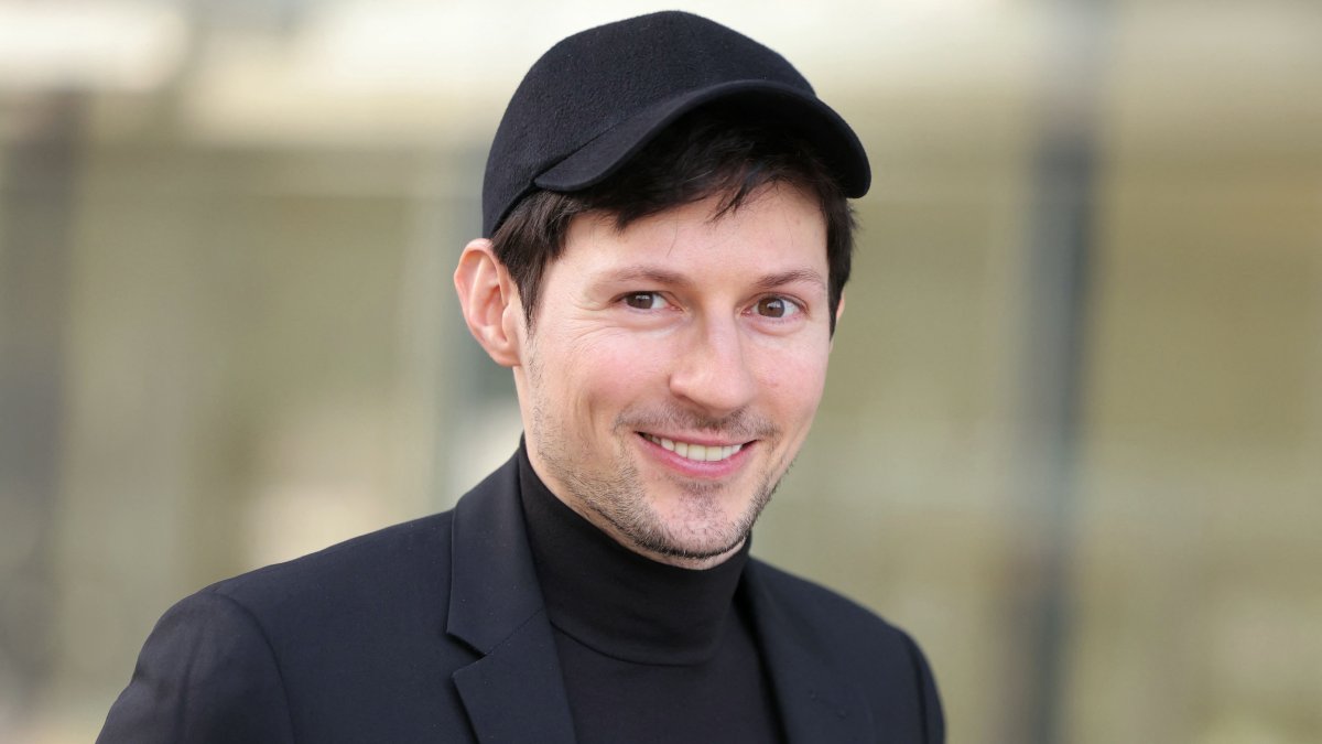 Pavel Durov, CEO and co-founder of the Telegram messaging app, arrives at the Paris courthouse for a hearing, Paris, France, Dec. 6, 2024. (AFP Photo)
