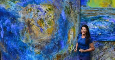 American artist Margaret Ross Tolbert, who leads &quot;Proje Su&quot; (&quot;Water Project&quot;). (Courtesy of Selen Başman)