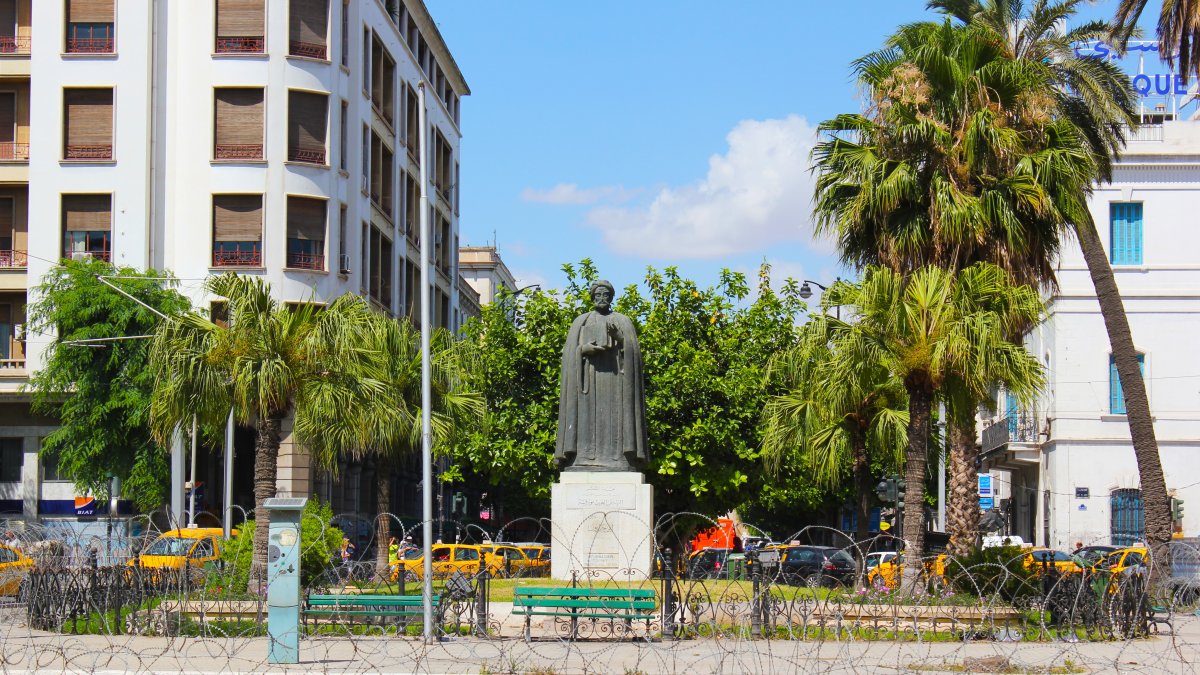 A statue of Ibn Khaldun stands in Independence Square, Tunis, Tunisia, July 12, 2014. (Shutterstock Photo)