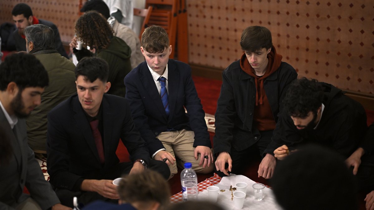 The Muslim community of Granada gathers for iftar at Ulu Mosque, Granada, Spain, March 14, 2025. (AA Photo)