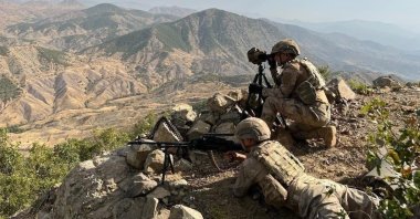 Soldiers are seen during Operation Eren Blockade Autumn Winter-2 Martyr Gendarmerie Specialist Sergeant Ali Şirin in rural Diyarbakır, southeastern Türkiye, Oct. 9, 2022. (AA Photo)