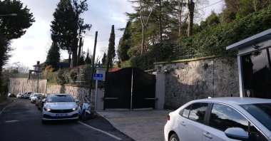 A view shows the front door of Istanbul Mayor Ekrem Imamoğlu&#039;s house after he was detained in a corruption probe, in Sarıyer, Istanbul, Türkiye, March 19, 2025. (AA Photo)