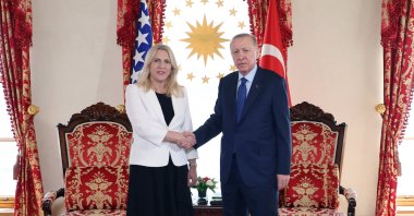 President Recep Tayyip Erdoğan (R) receives Bosnia-Herzegovina's Presidential Council Chairperson Zeljka Cvijanovic at the Dolmabahçe Palace in Istanbul, Türkiye, March 22, 2025. (AA Photo)