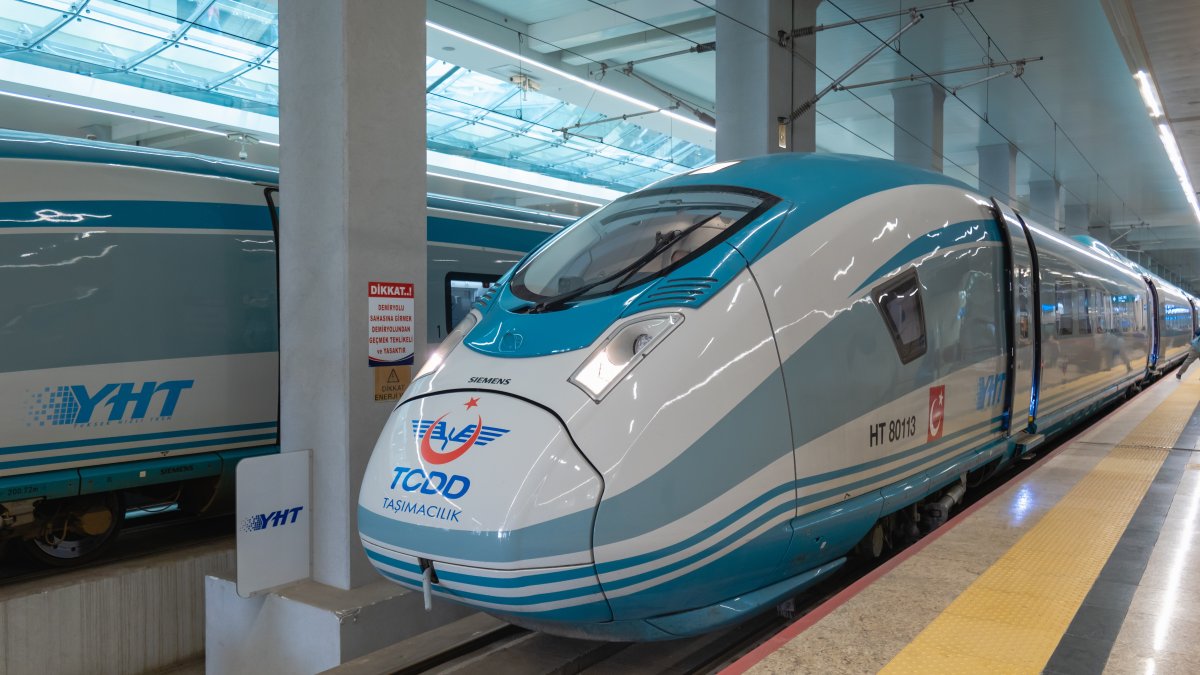 A high-speed train running extra services for Ramadan Bayram, Ankara, Türkiye. (Shutterstock Photo)