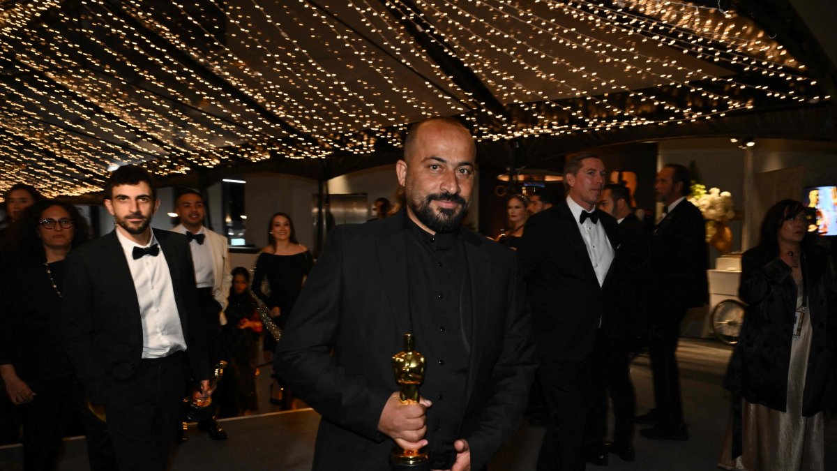 Palestinian filmmaker Hamdan Ballal holds his Oscar for Best Documentary Feature for &quot;No Other Land&quot; during the 97th Annual Academy Awards Governors Ball at the Dolby Theatre in Hollywood, California, U.S., March 2, 2025. (AFP Photo)