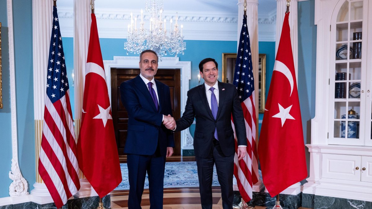 Foreign Minister Hakan Fidan (L) shakes hands with U.S. Secretary of State Marco Rubio in the State Department, Washington, D.C., U.S., March 25, 2025. (AA Photo)