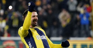 Fenerbahçe&#039;s Dusan Tadic celebrates after a goal during a Süper Lig match against Antalyaspor, Istanbul, Türkiye, March 2, 2025. (IHA Photo)