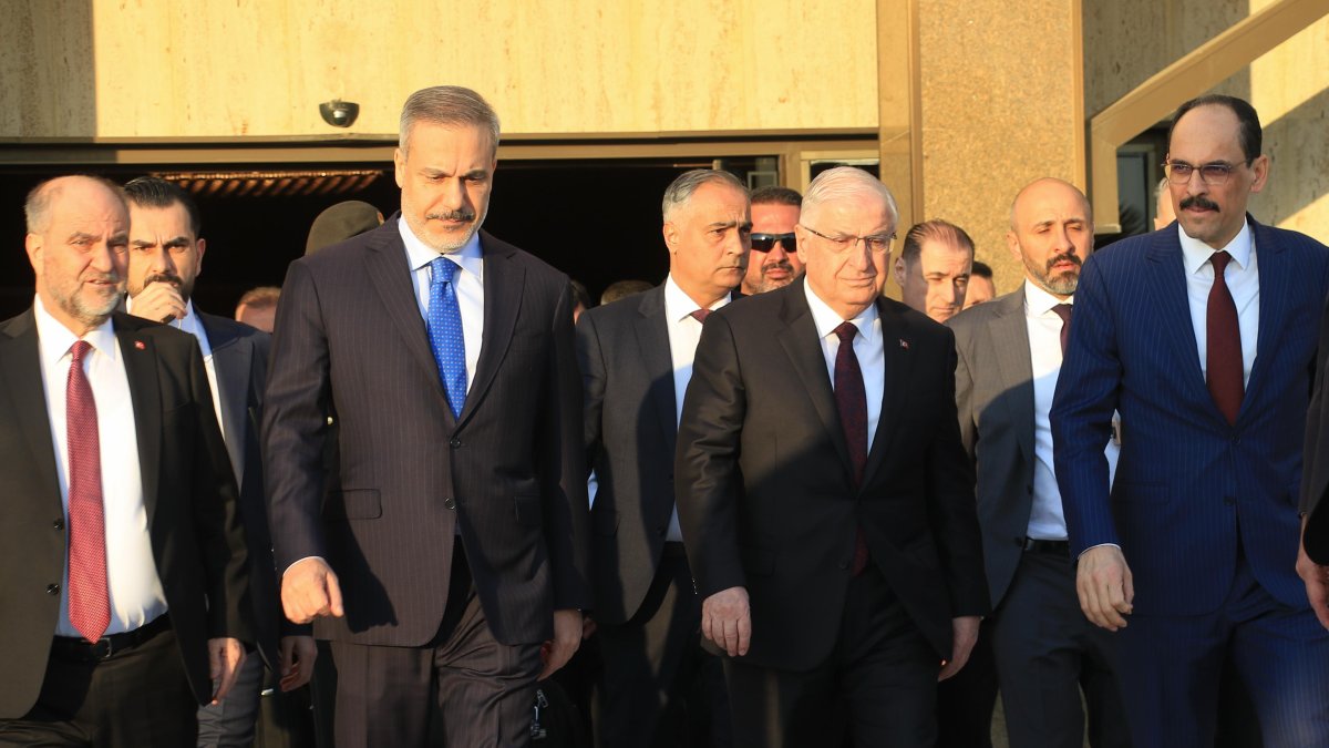Foreign Minister Hakan Fidan (2nd L), Defense Minister Yaşar Güler (C) and intelligence chief Ibrahim Kalın (R) head to a meeting with Syria's interim president, Damascus, Syria, March 13, 2025. (DHA Photo)