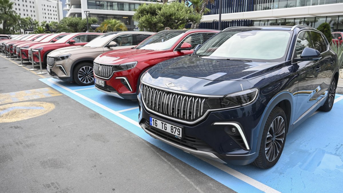 T10Xs, fully electric SUV models of Türkiye&#039;s first domestic car brand, Togg, parked near a showroom, Istanbul, Türkiye, Aug. 16, 2023. (AA Photo)