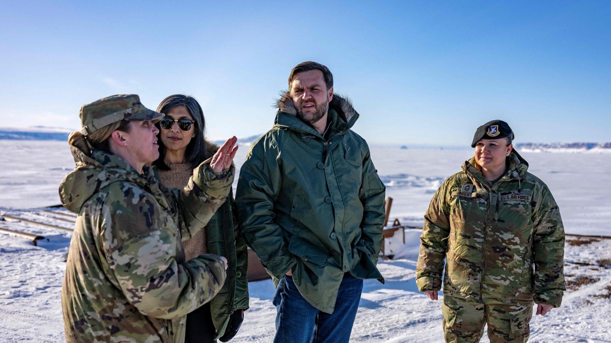 US Vice President JD Vance (2nd R) and Second Lady Usha Vance (2nd L) tour the US military&#039;s Pituffik Space Base, Greenland, March 28, 2025. (AFP Photo)