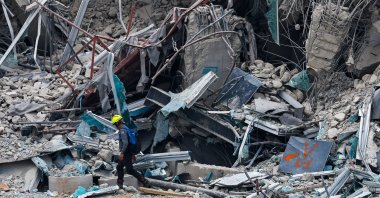 Rescue workers conduct a search operation for survivors at the site of a collapsed building, following an earthquake, Bangkok, Thailand, March 29, 2025. (AA Photo)