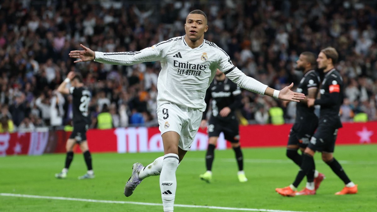 Real Madrid&#039;s Kylian Mbappe celebrates after converting a penalty to score their first goal during the Spanish league football match  Leganes at the Bernabeu stadium, Madrid, Spain, March 29, 2025. (AFP Photo)