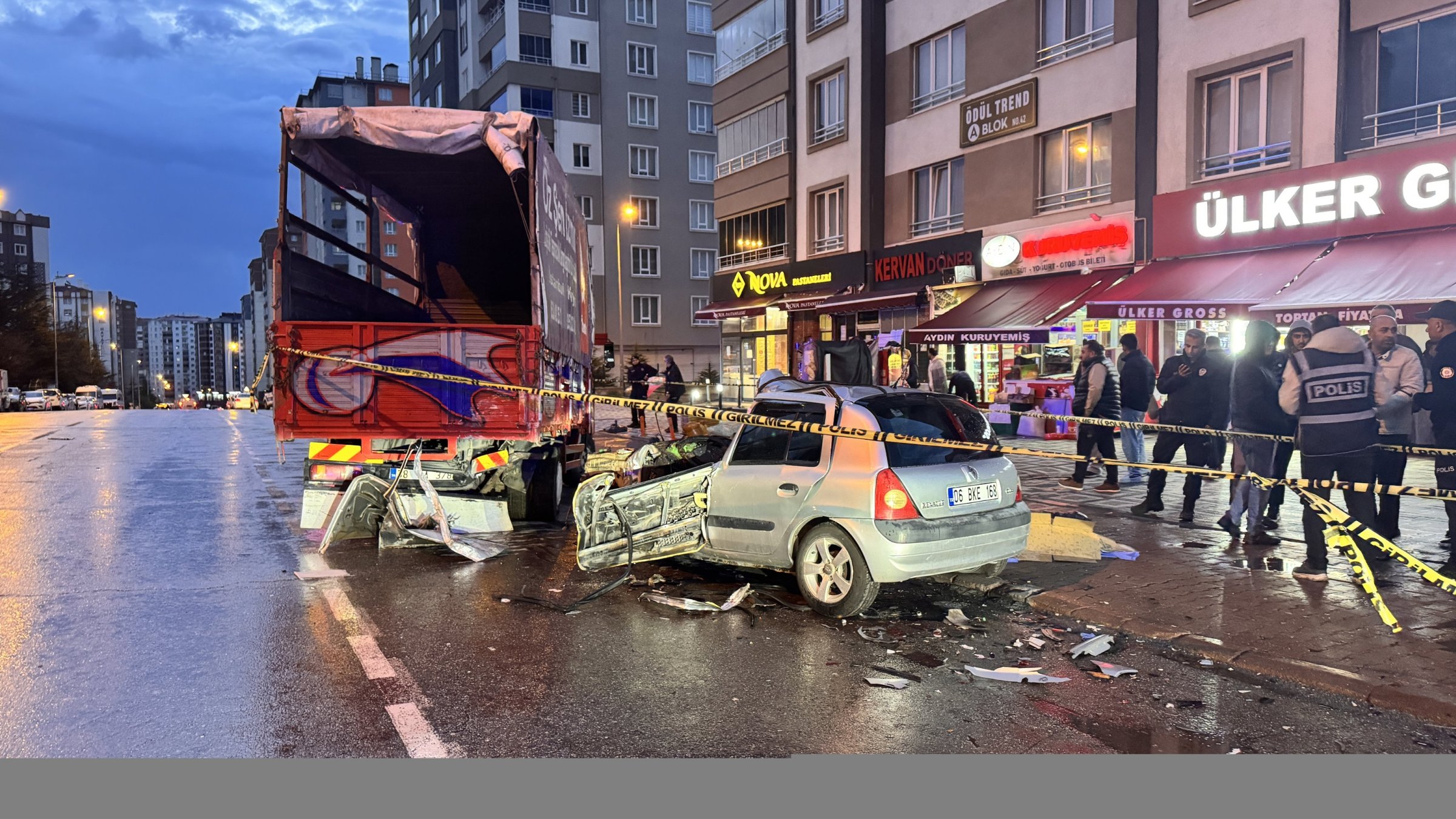 A car crashes into a parked truck, killing the driver and injuring one, Kayseri, Türkiye, March 30, 2025. (AA Photo)
