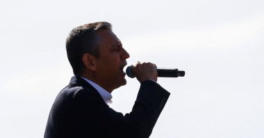Özgur Özel, leader of the main opposition Republican People's Party (CHP), gives a speech during a rally called by the CHP in support of Istanbul's arrested Mayor Ekrem Imanoglu, Maltepe, Istanbul, March 29, 2025. (AFP Photo)