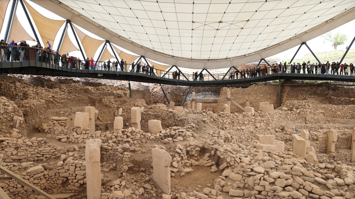 Visitors explore the ancient ruins of Göbeklitepe during the Ramadan Bayram holiday, Şanlıurfa, southeastern Türkiye, April 3, 2025. (AA Photo)