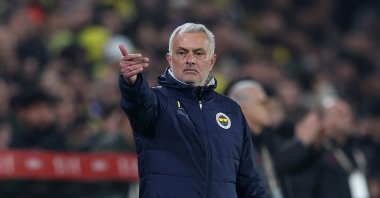 Fenerbahçe coach Jose Mourinho reacts during the Turkish Cup quarterfinal match against Galatasaray at the Ülker Stadium, Istanbul, Türkiye, April 2, 2025. (Reuters Photo)