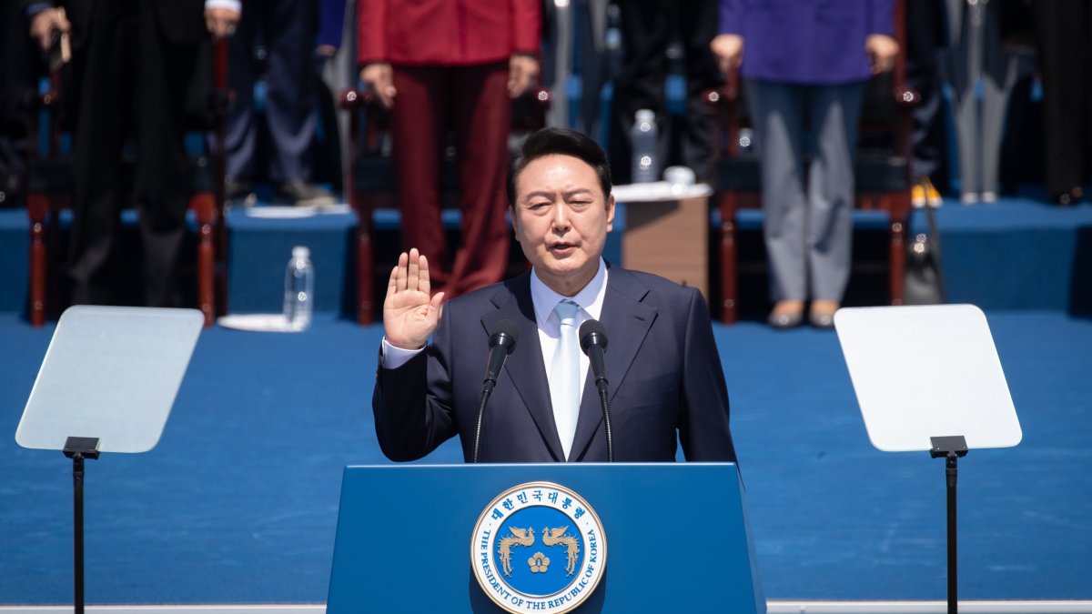 President Yoon Suk Yeol being sworn in as South Korea&#039;s new president during his inauguration ceremony in front of the National Assembly, Seoul, South Korea, May 10, 2022. (EPA Photo)