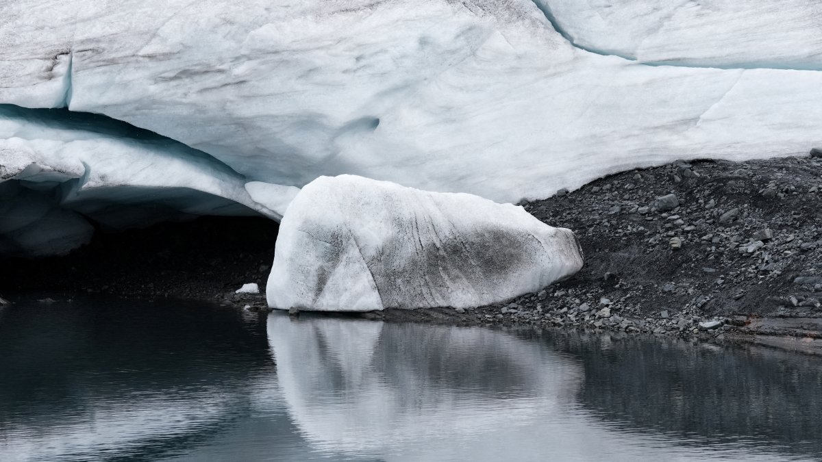 Ice is seen on the Pastoruri glacier in the Peruvian Andes, Peru, May 7, 2024. (Reuters Photo)