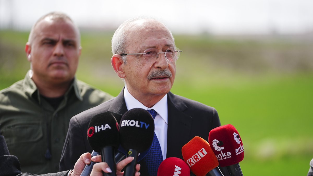 Former Republican People’s Party (CHP) Chair Kemal Kılıçdaroğlu is seen speaking to the media in front of the Marmara Closed Prison, Istanbul, Türkiye, March 30, 2025 (AA Photo)