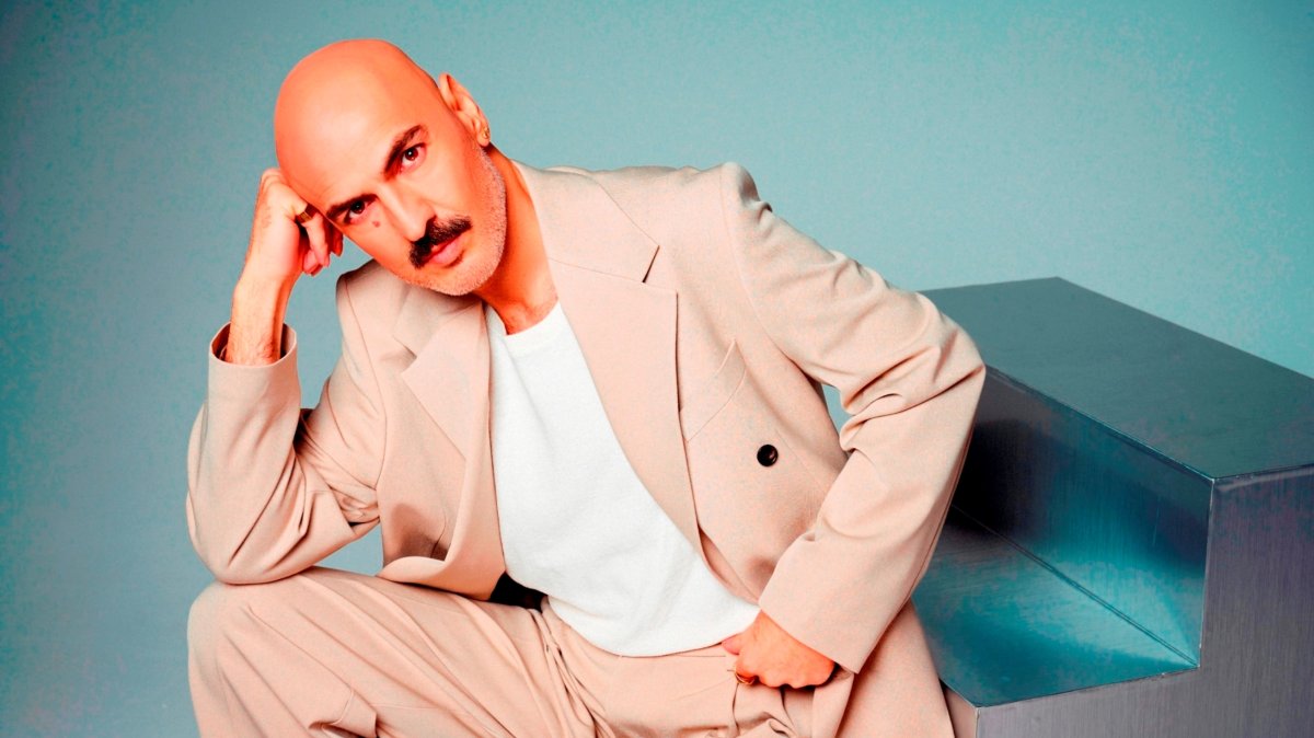 Renowned Turkish singer Soner Sarıkabadayı. (Courtesy of Hakan Uç)