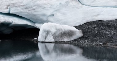 Ice is seen on the Pastoruri glacier in the Peruvian Andes, Peru, May 7, 2024. (Reuters Photo)