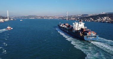 A container ship sails through the Bosporus, Istanbul, Türkiye, Jan. 14, 2022. (Shutterstock Photo)