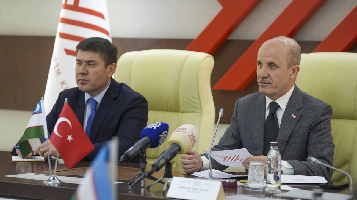Erol Özvar (R), the president of Türkiye’s Council of Higher Education (YÖK), and Odil Abdurakhmanov, head of the Social Development Department of the Presidency of Uzbekistan, at a meeting, Ankara, Türkiye, April 7, 2025. (AA Photo)