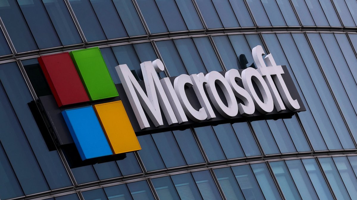 A Microsoft logo at the Microsoft offices in Issy-les-Moulineaux, near Paris, France, March 21, 2025. (Reuters Photo)