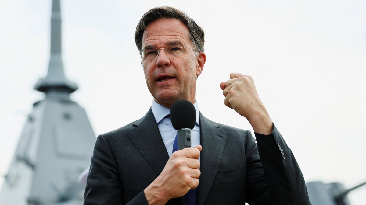 NATO chief Mark Rutte speaks to reporters after inspecting the JS Mogami naval base, Yokosuka, Japan, April 8, 2025. (Reuters Photo)