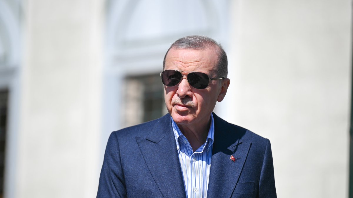 President Recep Tayyip Erdoğan speaks to reporters, Istanbul, Türkiye, April 4, 2025. (AA Photo)