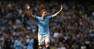 Manchester City&#039;s Kevin De Bruyne reacts as he is substituted during the English Premier League football match between Manchester City and Crystal Palace at the Etihad Stadium, Manchester, U.K., April 12, 2025. (AFP Photo)