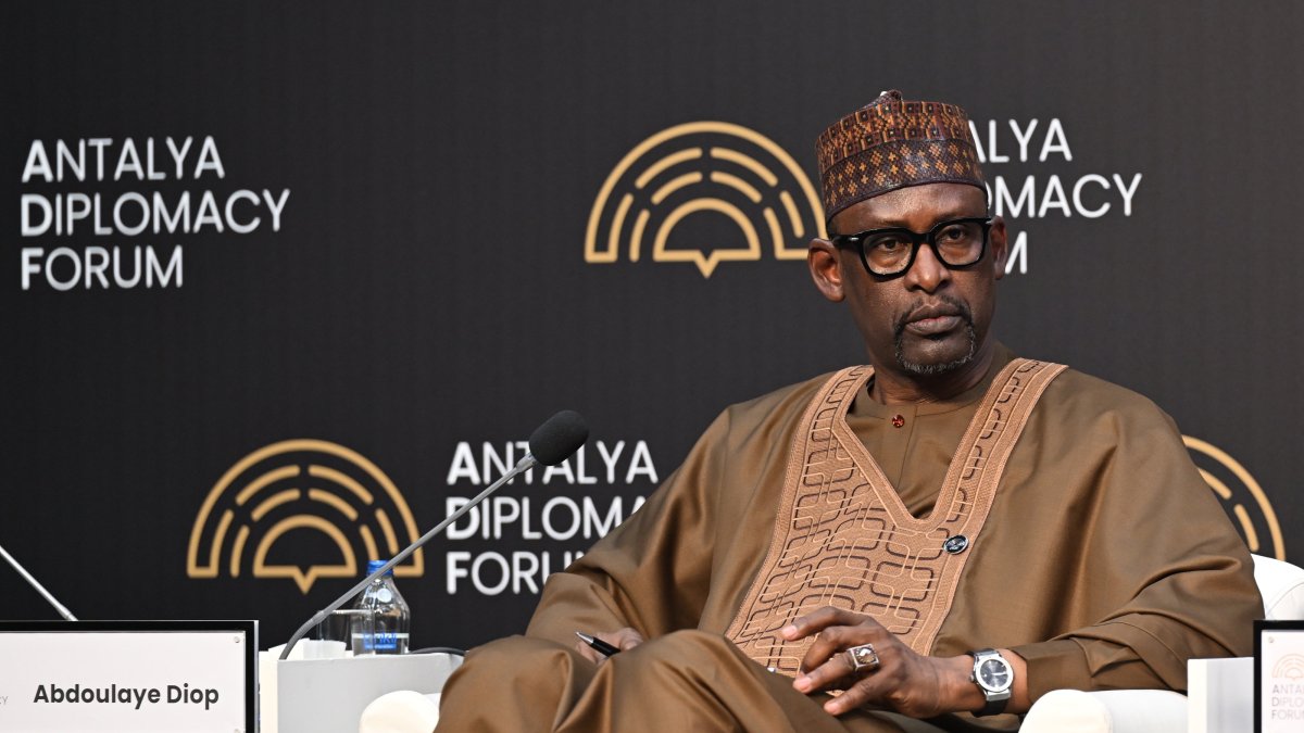 Abdoulaye Diop, Mali's minister of Foreign Affairs and International Cooperation, speaks at the panel, Antalya, southern Türkiye, April 12, 2025. (AA Photo)