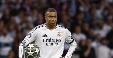 Real Madrid&#039;s Kylian Mbappe looks dejected during the Champions League quarterfinal second leg against Arsenal at the Bernabeu, Madrid, Spain, April 16, 2025. (Reuters Photo)