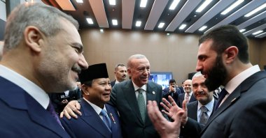 President Recep Tayyip Erdoğan, Indonesian President Prabowo Subianto (C-L), Syrian interim President Ahmed al-Sharaa (R) and Foreign Minister Hakan Fidan (L) converse, as they attend Antalya Diplomacy Forum, Antalya, Türkiye, April 11, 2025. (Reuters Photo)