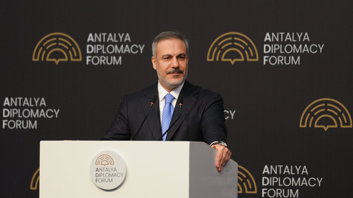 Foreign Minister Hakan Fidan speaks at a press conference on the final of the Antalya Diplomacy Forum, in Antalya, southern Türkiye, April 13, 2025. (AA Photo) 