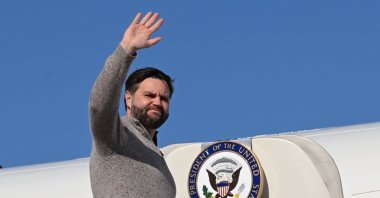U.S. Vice President JD Vance boards Air Force Two at Joint Base Andrews, Maryland en route to Rome, Italy, April 17, 2025. (AFP Photo)