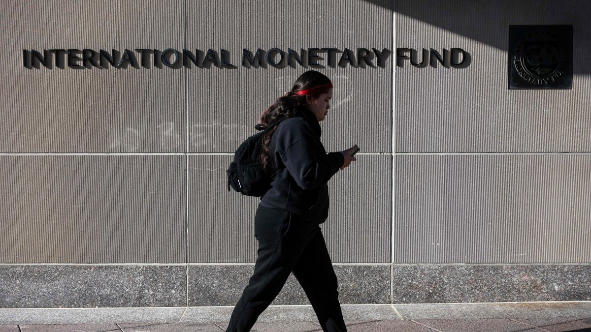 IMF ups Türkiye view, cuts global outlook on US tariffs impact