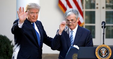 U.S. President Donald Trump gestures with Jerome Powell, his nominee to become chair of the U.S. Federal Reserve, at the White House, Washington, U.S., Nov. 2, 2017. (Reuters Photo)