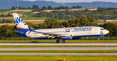 A SunExpress Boeing 737-800 aircraft lands at Stuttgart Airport, Stuttgart, Germany, July 9, 2020. (Shutterstock Photo)