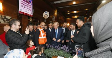 President Recep Tayyip Erdoğan meets with citizens at Kağıthane Belediyesi Hasbahçe Sosyal Tesisleri, Istanbul, Türkiye, April 23, 2025. (AA Photo)